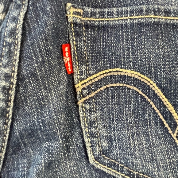 Levi's 518 Superlow Bootcut Stretch Jeans - Picture 3 of 10